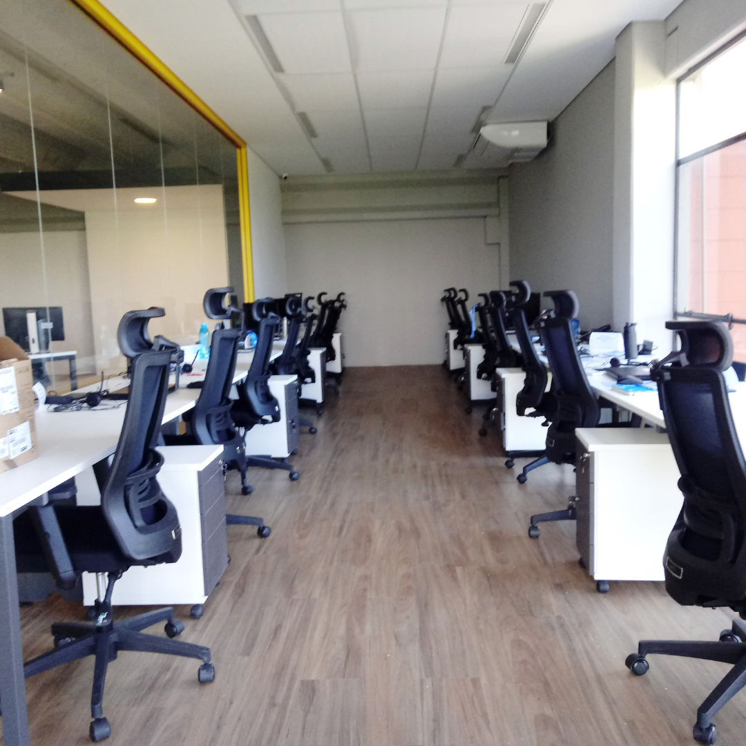 Cadeiras para Escritório Ergonômicas e Confortáveis | Mov Design