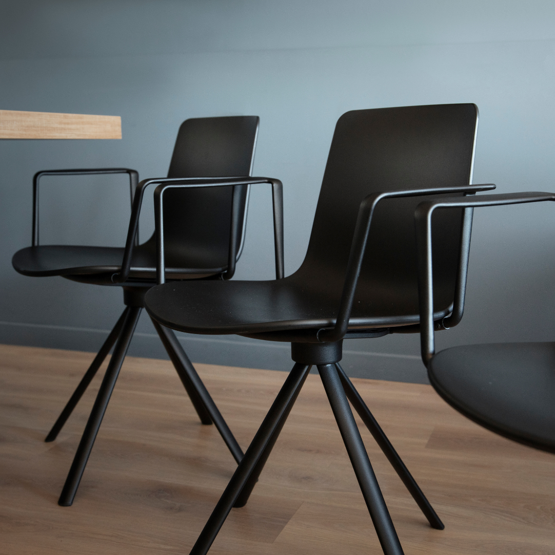 Cadeiras para Escritório Ergonômica | Conforto e Postura Ideal
