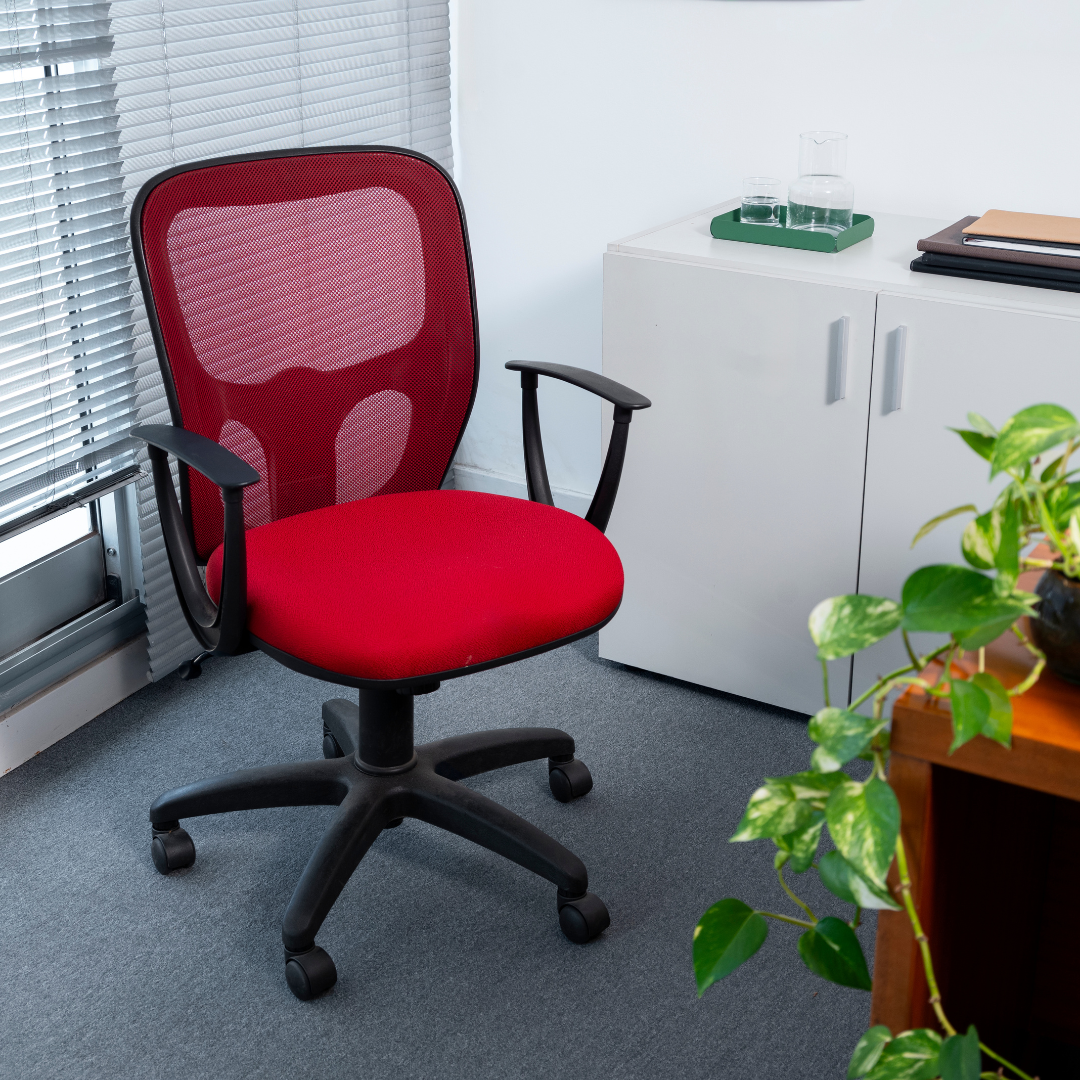 Cadeira para Escritório Executiva – Conforto e Profissionalismo